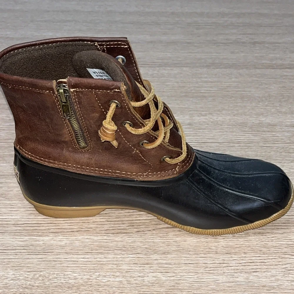 Sperry Top-Sider Women's 9.5 M Saltwater Duck Rain Boot STS91176, Dark Brown